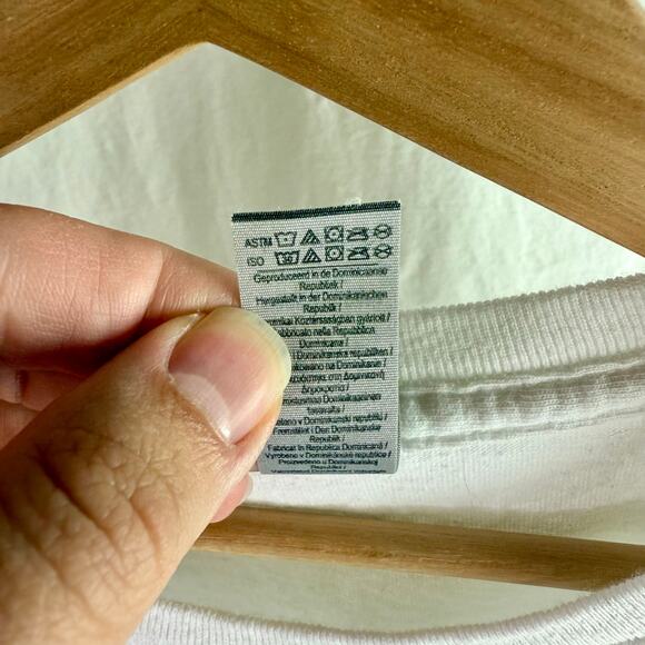 3/$20 Hello Kitty & Friends Adult Large 100% Cotton S/S T-Shirt Anime Rainbow - Picture 5 of 8